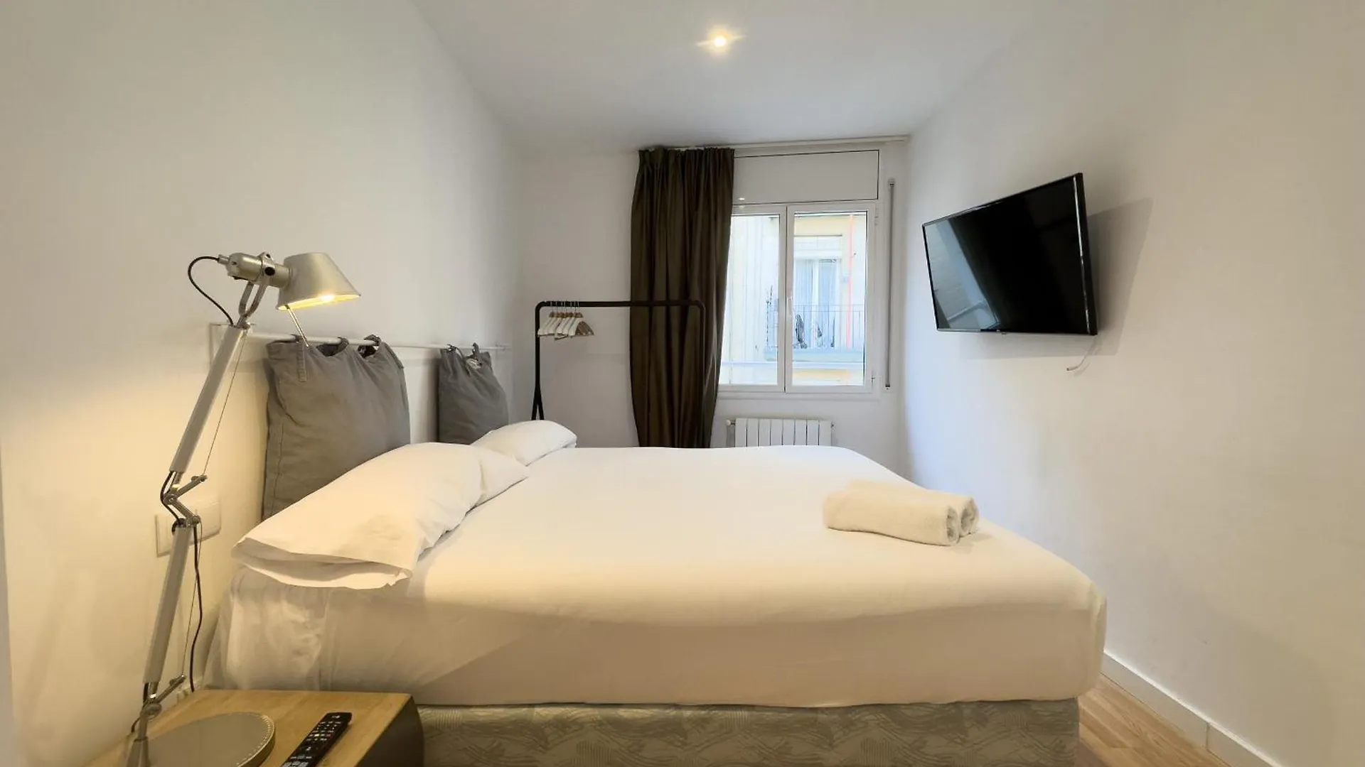 Ainb Barcelona Sants Apartments 0*,  Spanien