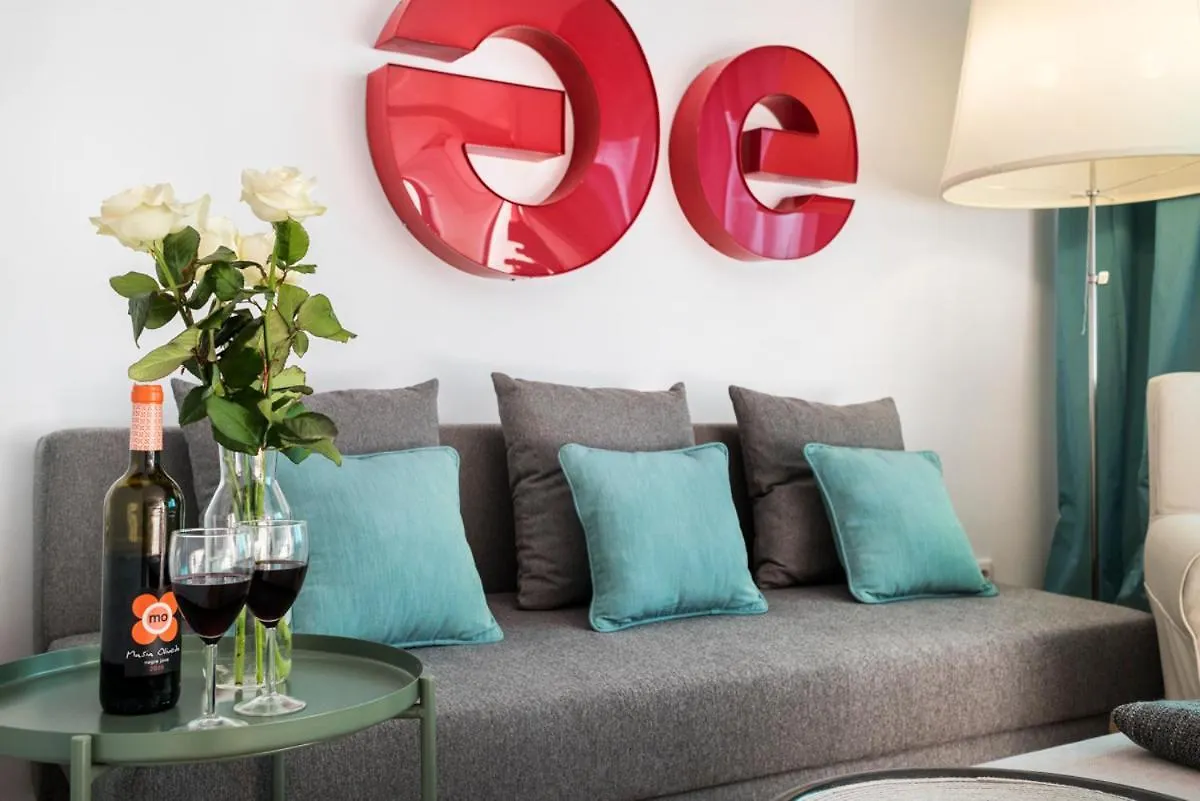 Ainb Barcelona Sants Apartments