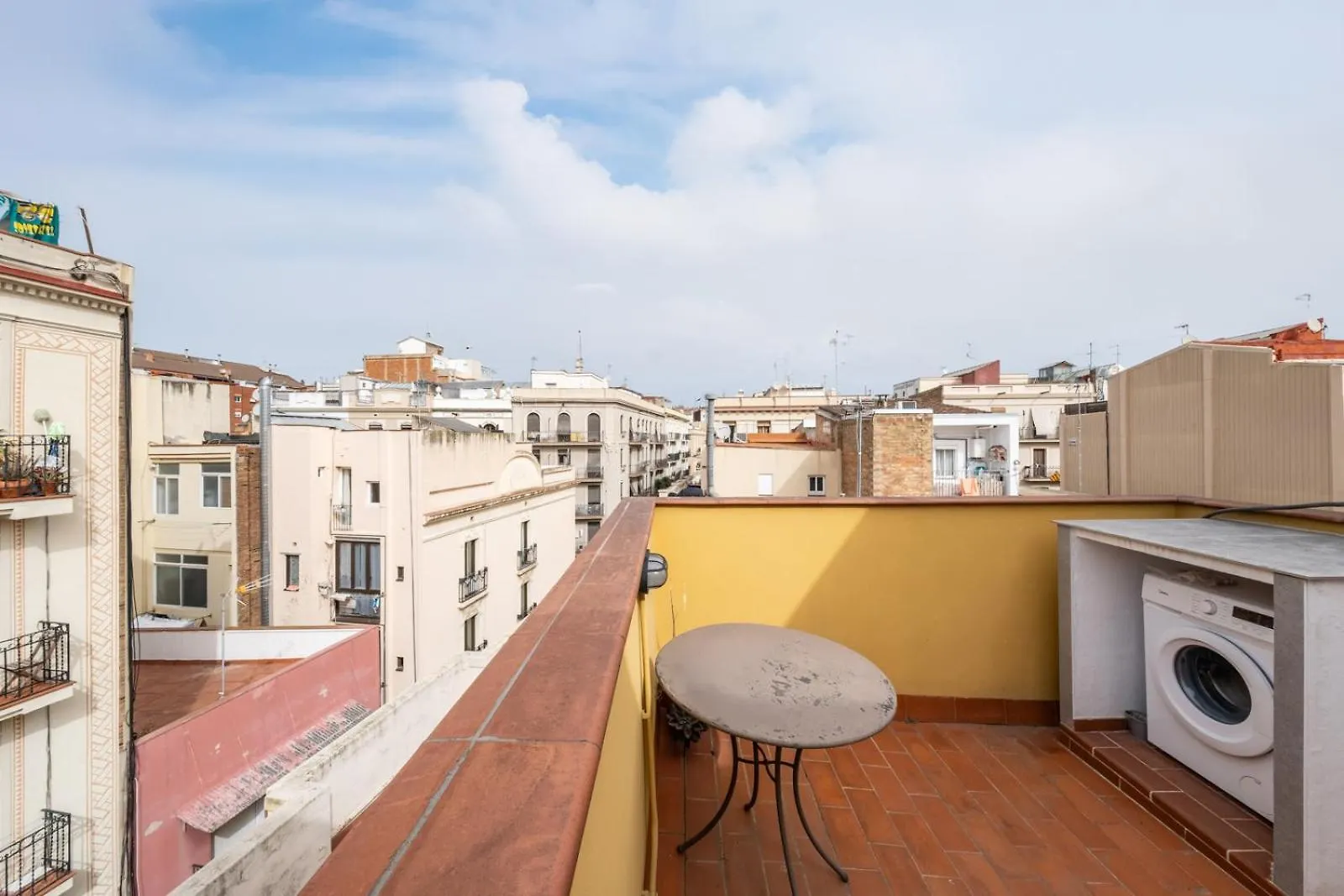 Ainb Barcelona Sants Apartments