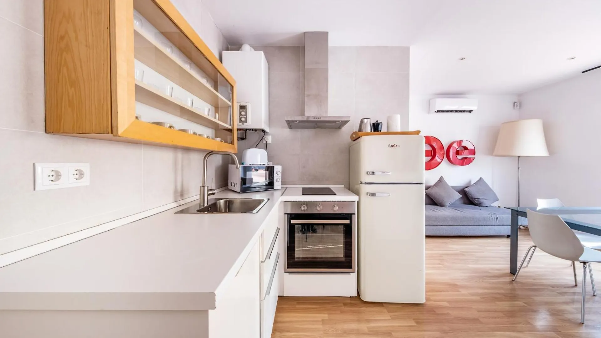 Ainb Barcelona Sants Apartments Spanien