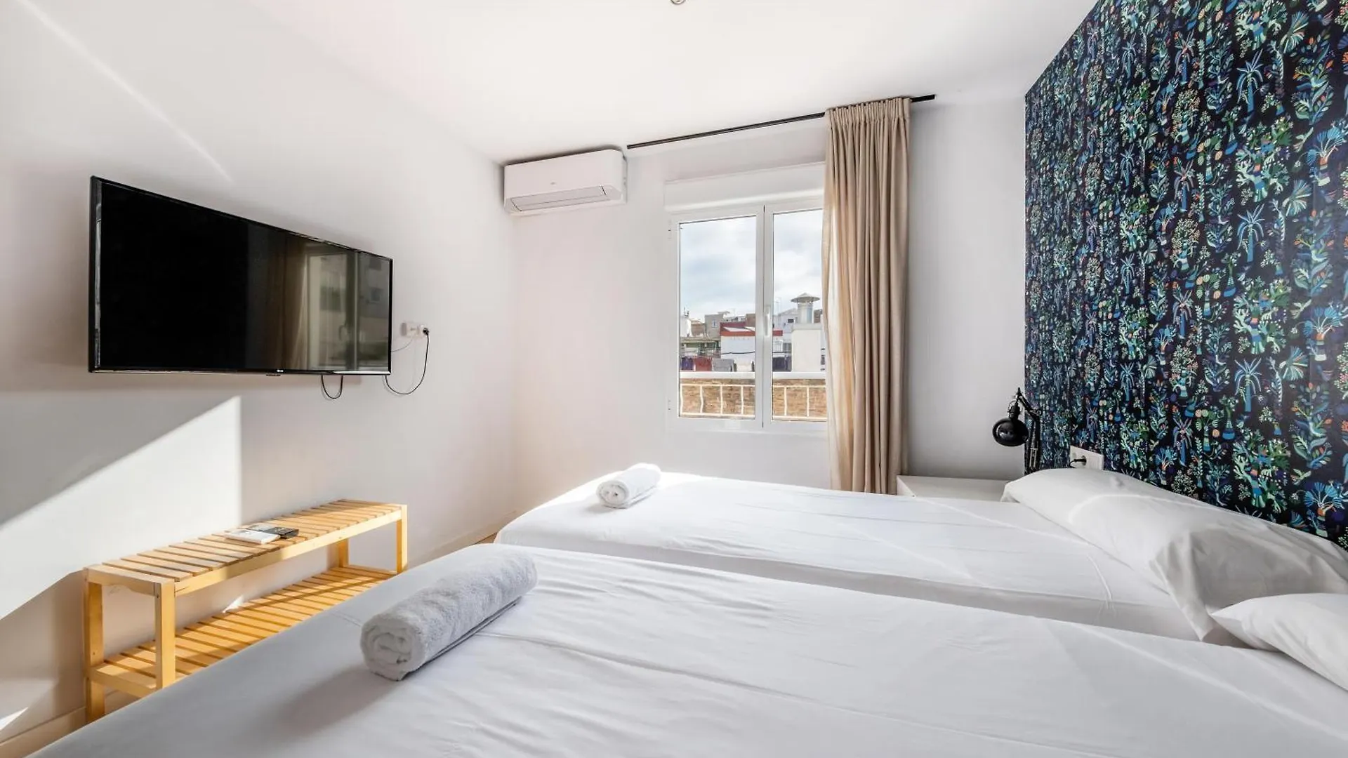Ainb Barcelona Sants Apartments