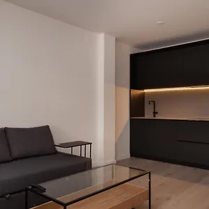 https://rambla-suites.topbarcelonahotels.com